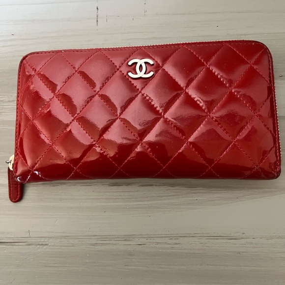 Authentic Red Patent Leather Chanel Zippy Wallet - Picture 10 of 11
